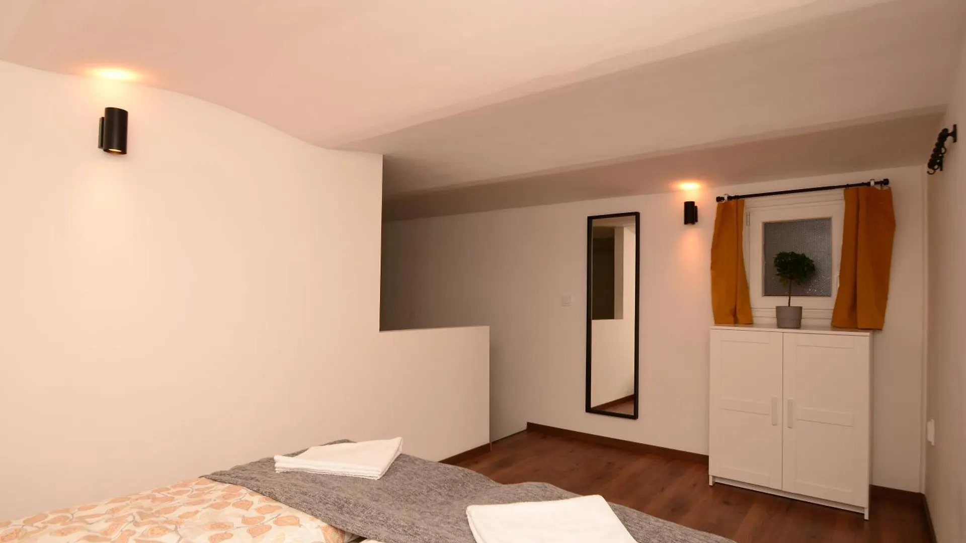 Jozsef Krt 3 Apartment - Near Corvin Budapeszt