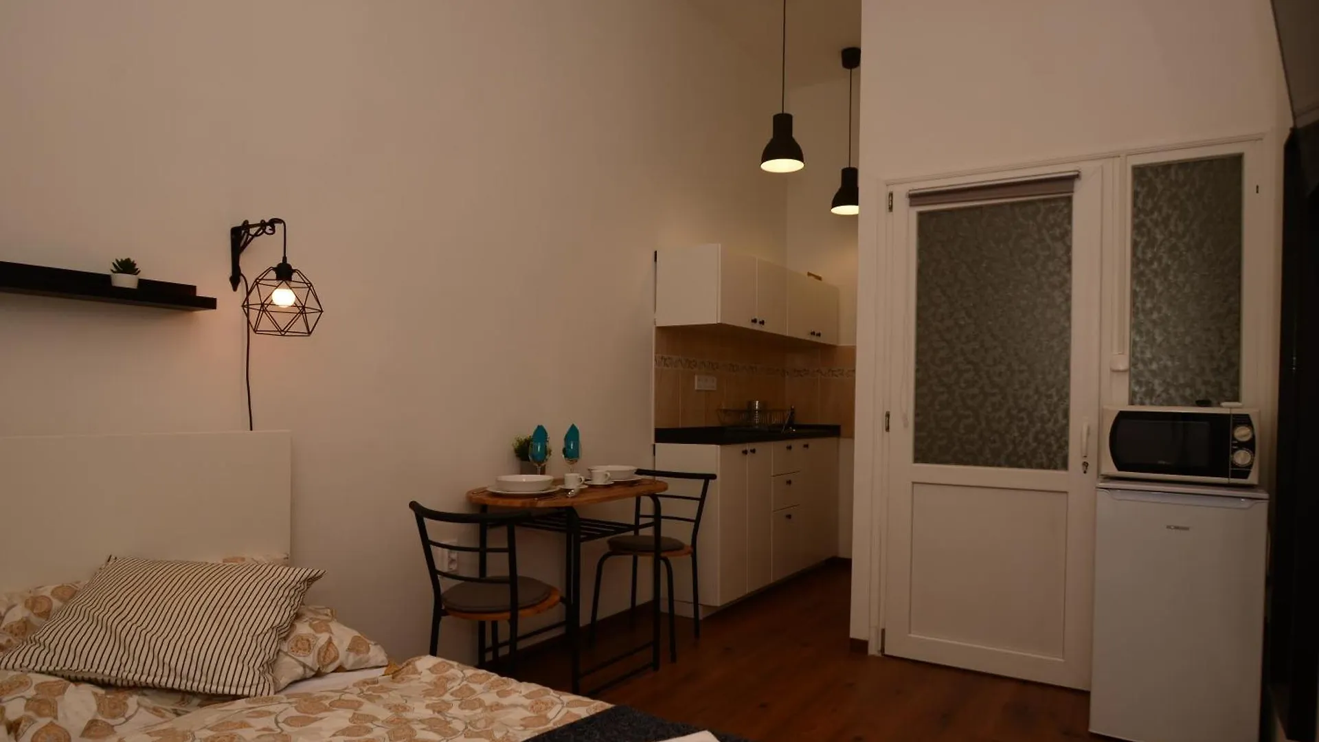 Jozsef Krt 3 Apartment - Near Corvin Budapesta